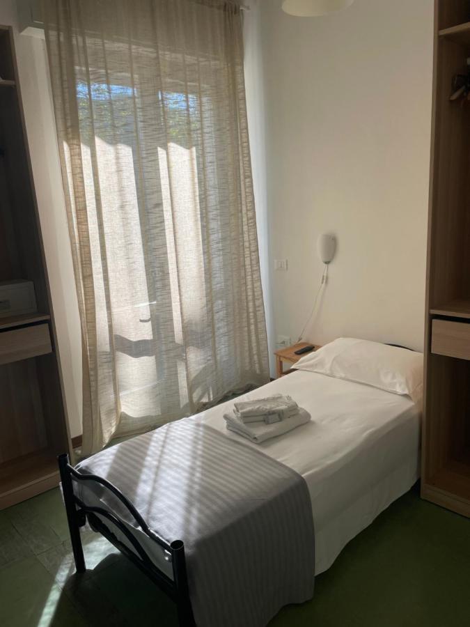 Hotel Aloha Cesenatico Exterior photo